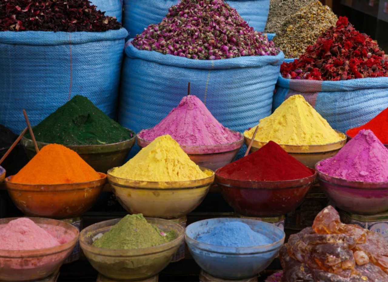 Case_Nakha_Colors_Spices